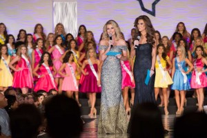 Miss Teen USA 2016 - Karlie Hay co-hosting at the Miss Texas Teen USA 2017 pageant with Miss Texas USA 2017